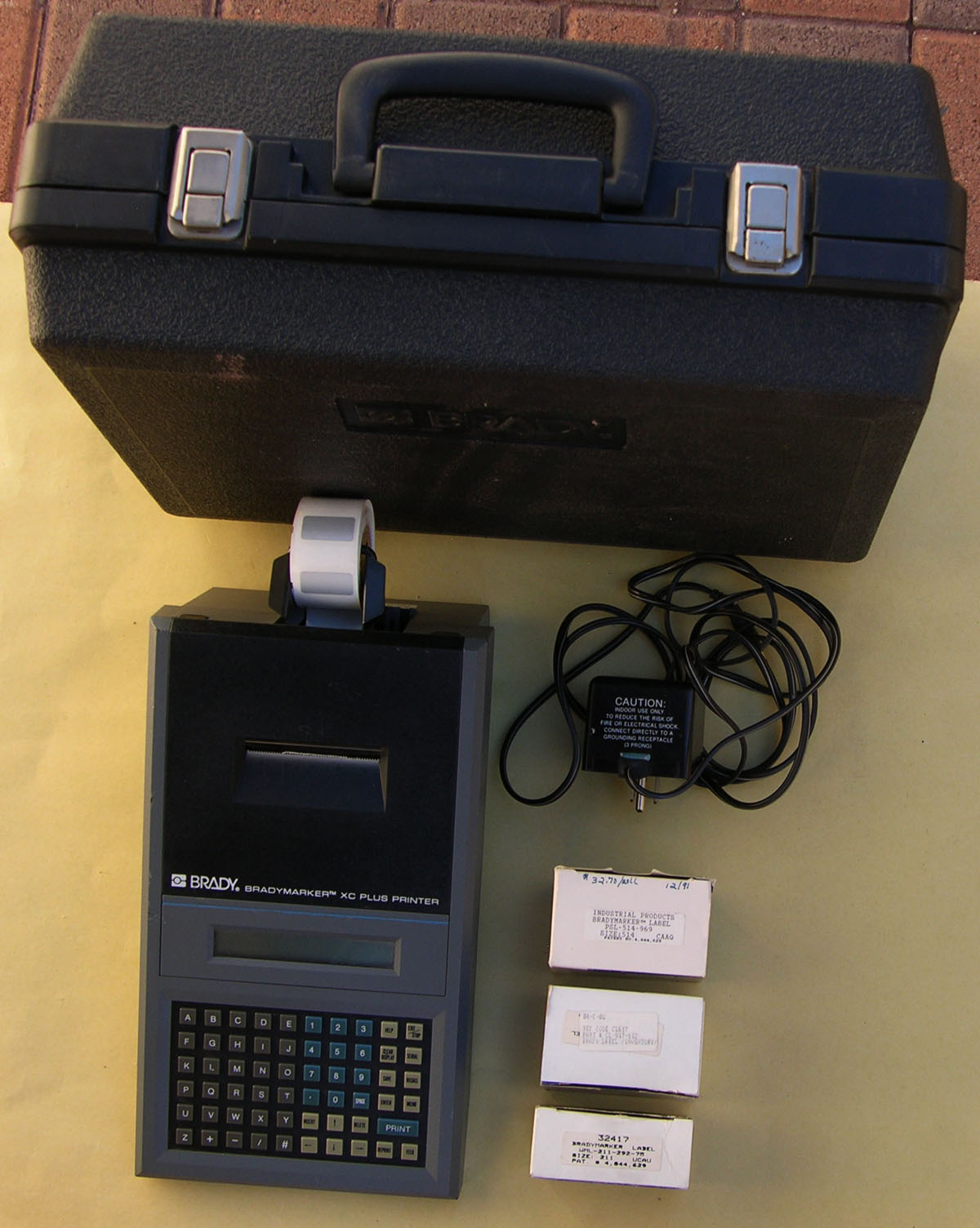 Brady Label Maker Bradymarker XC Plus Printer BMXCPLUS with Case and
